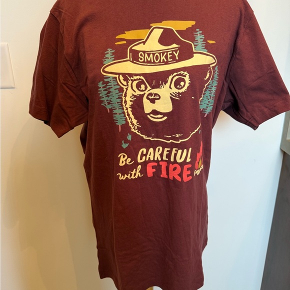 The Landmark Project Other - Unisex Medium Landmark Project Smokey Bear Graphic T-Shirt NWT